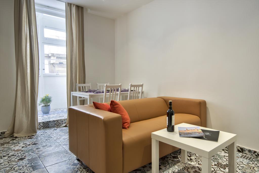 Central Valletta Two Bedroom Apartment 외부 사진